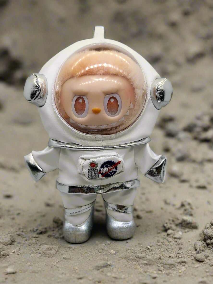 🚀 Labubu Astronaut Outfit (Doll Not Included)